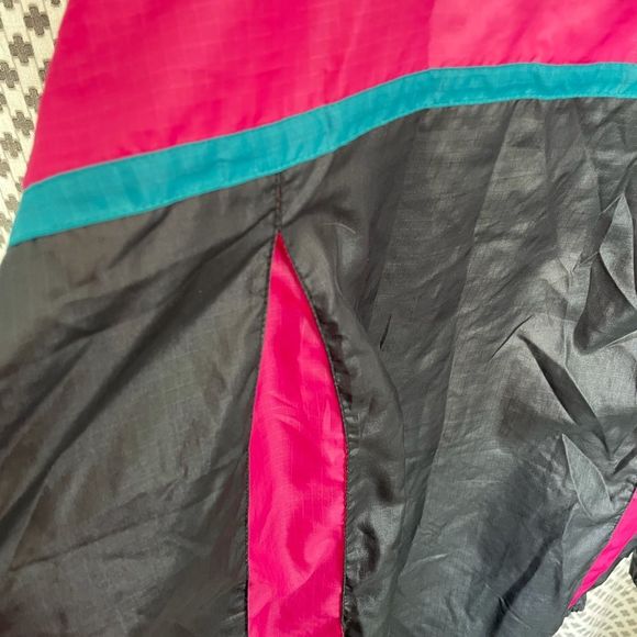Vintage 1990s Women’s Lady Footlocker Aunt Viv Windbreaker - Picture 6 of 6